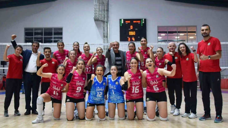 9. haftayı galibiyetle tamamlayan Bizim Kızlar:3, UNİCA Düzce Voleybol: 0