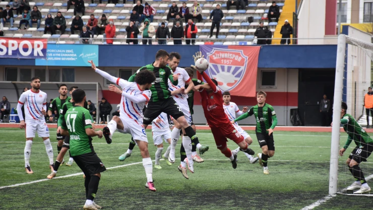 Akhisar, Silivri'yi ikinci yarı yıktı 1-3