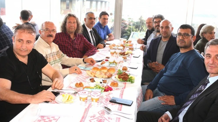Amatörler Bektaş'ın verdiği iftarda buluştu