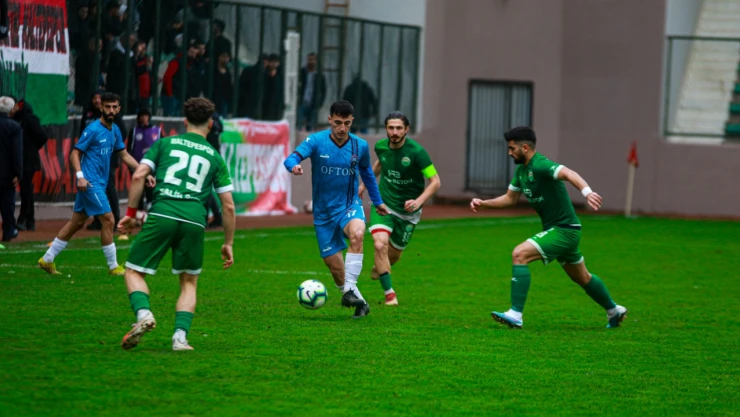 Beykoz İshaklı liderliğe devam 0-0