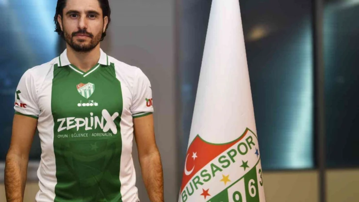 Bursaspor, Özer Hurmacı transferini resmen açıkladı