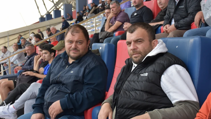 Çantaköyspor'da Özkök'e destek sürüyor