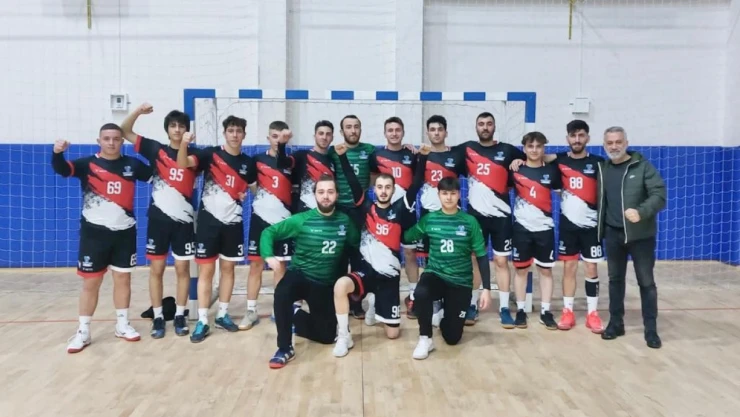 Hentbolda lider Tekkeköy