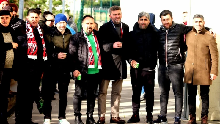 İzzettin'de dostluk rüzgârları