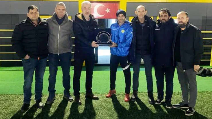 Şafak Aslan'dan Fenerköyspor'a destek gecikmedi