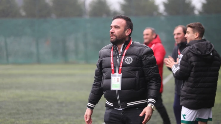 Şamlarspor ilk sezonunda şampiyonluğa çok yaklaştı