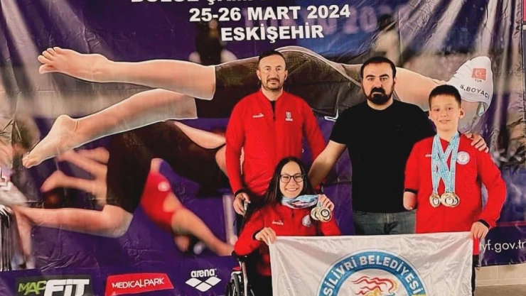 Silivrili yüzücüler Eskişehir'de madalyaları topladı