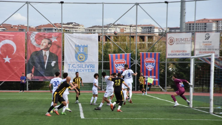 Silivrispor evinde İshaklıspor'a mağlup oldu 0-1