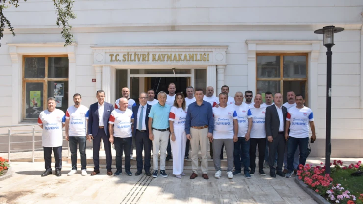 Silivrispor Kaymakam Toğan'ın makamında