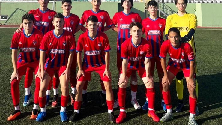 Silivrispor U-17 takımı kimseye acımıyor 2-1