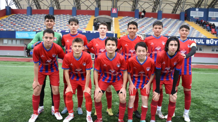 Silivrispor'un U-15'leri fırtına gibi 3-1