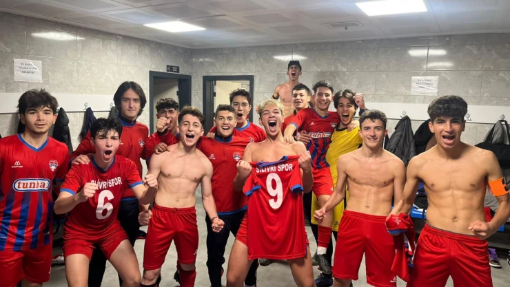 Silivrisporlu gençlerden Edirne'ye farklı tarife 3-1