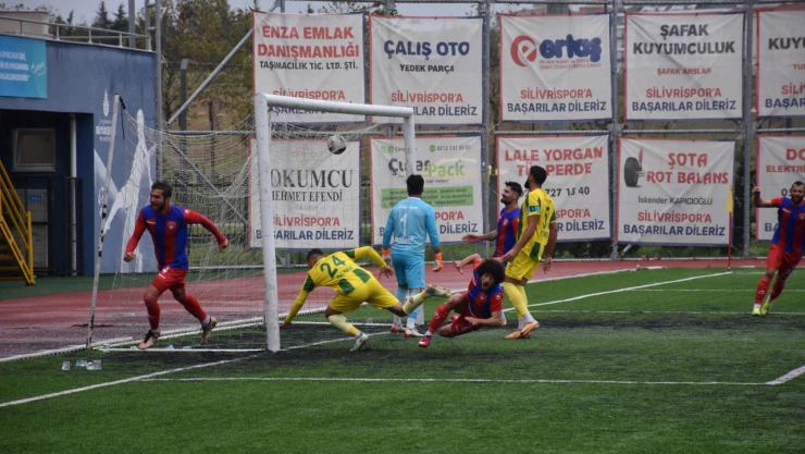 Soğuk havada Silivrispor güzel ısıttı 3-0