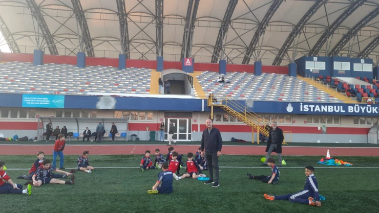 Tunbar'dan altyapı idmanına ziyaret