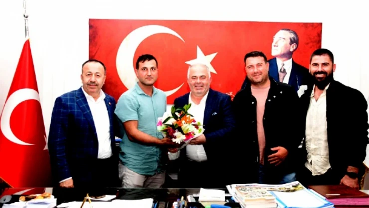 Üner'den amatörlere tam destek