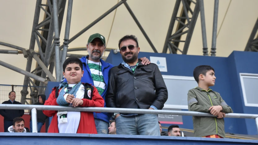 Sıtkı Alçan'dan Silivrispor U-17 Takımına Prim Desteği